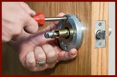 Locksmith Lock Store Groveport, OH 614-396-6478 - 10-residential-lockouts
